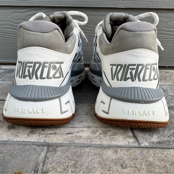 New Versace Trigreca Sneakers Size 38 Made in Italy Barocco Print - Picture 4 of 11